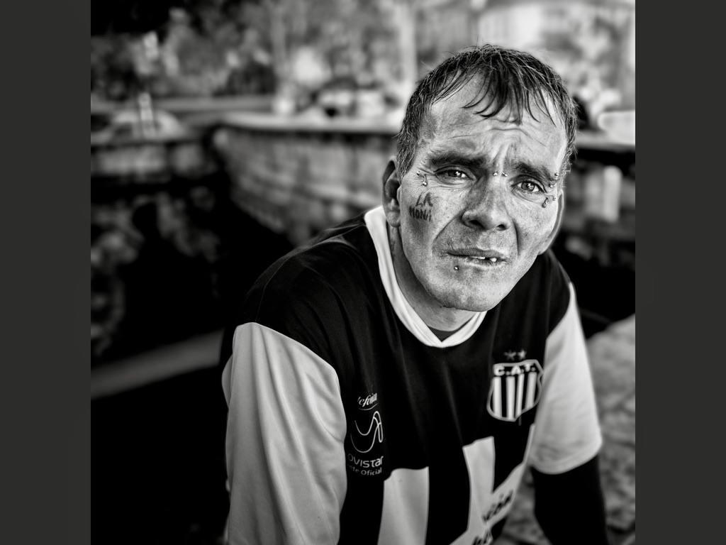 Limpia vidrios de la Cañada. Personaje de las calles de Córdoba.